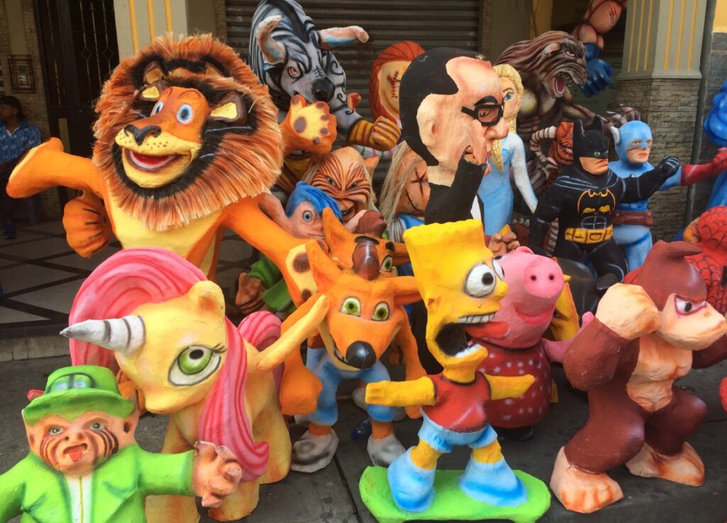 Elaboración y quema del Año Viejo