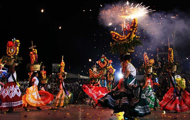 Tradiciones de Fin de Año en Ecuador (2)